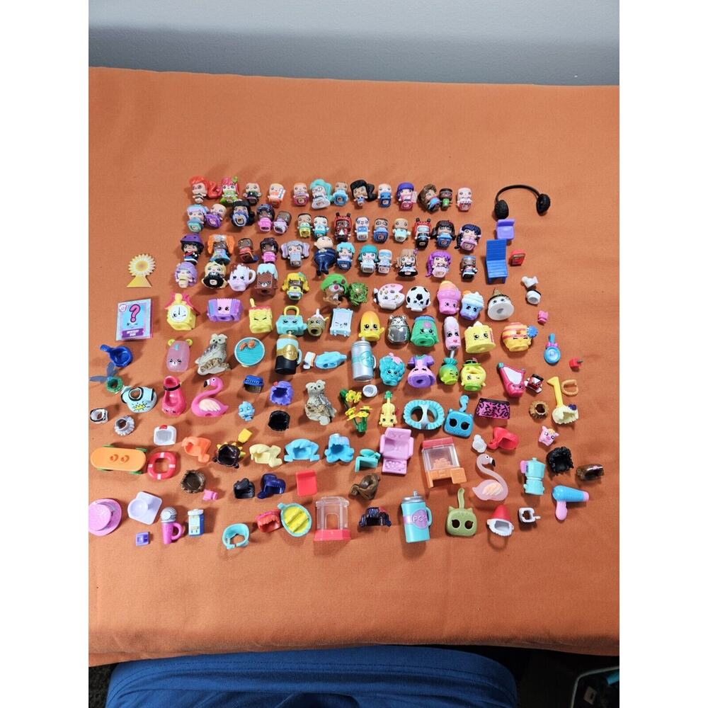 Lot of Shopkins Figure And Mini MixieQ's Figures Comes As Seen In Photos